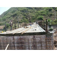 貝雷橋鋼便橋施工現場